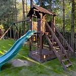 Semesterbostad Przytulisko - Dom Na Mazurach *